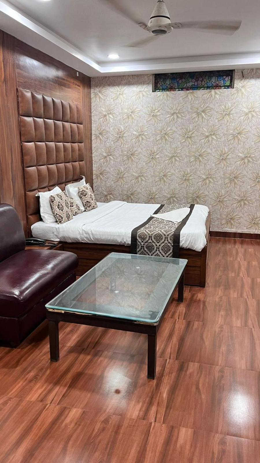 לקנאו Hotel S P International A Unit Of Mavis Group מראה חיצוני תמונה