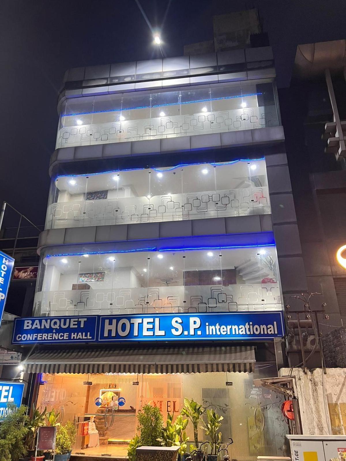 לקנאו Hotel S P International A Unit Of Mavis Group מראה חיצוני תמונה